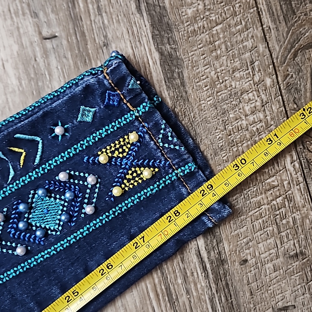 Stylish Blue Embroidered Women's Skinny Jeans - Picture 16 of 16